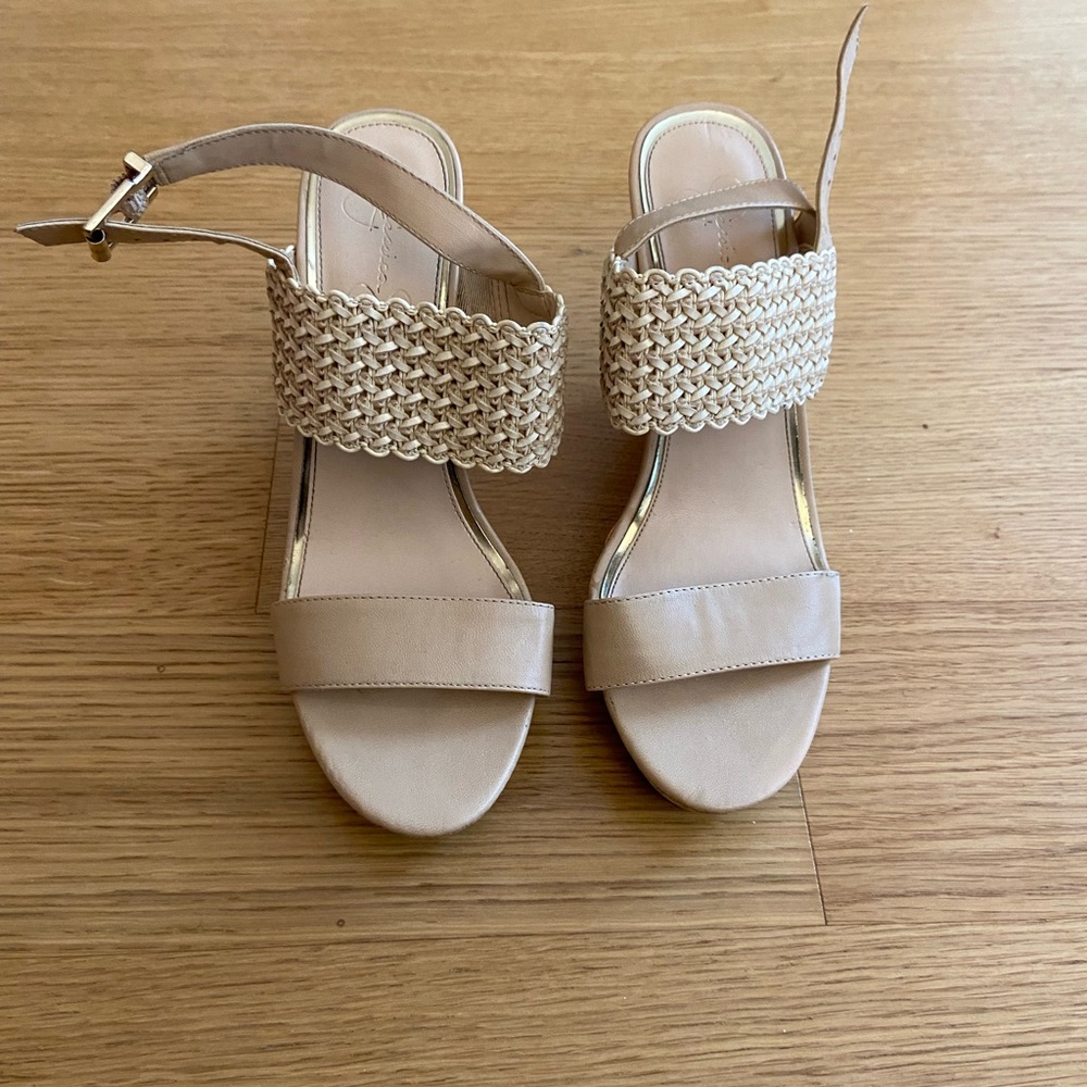 Jessica Simpson Nude Wedges